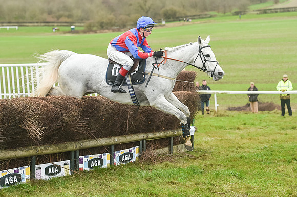 Race 1 - Novice Riders (79 of 86).jpg