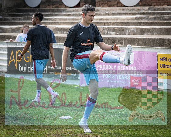 Chesham Utd 2 v 1 Farnborough (43 of 566)