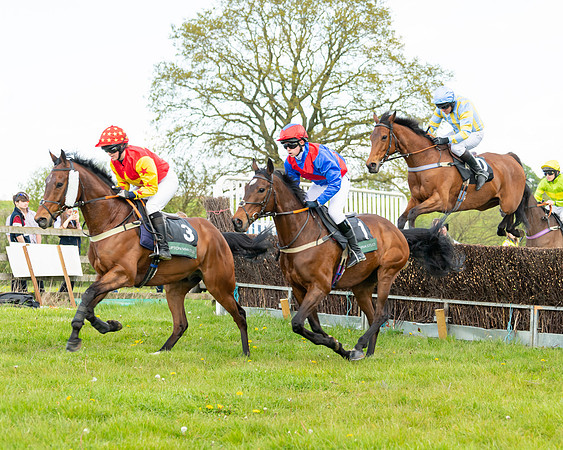 Race 5 - Novice and Veteran Riders (33 of 91)