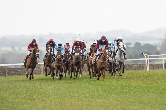 Race 3 - Novice Riders Race (64 of 150).jpg