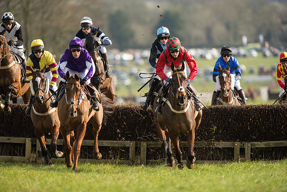 Race 3 - Kent Grand National (13 of 76).jpg