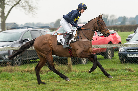 Race 4 - Ladies Open Race (29 of 96).jpg