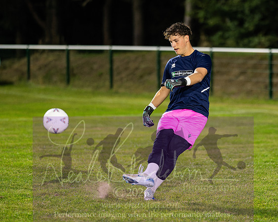 Holmer Green 3 [7]v 3[6] Chesham United (8 of 490)