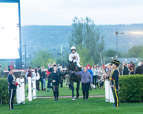 Race 7 - Gloucester Hussars Open  (101 of 154)
