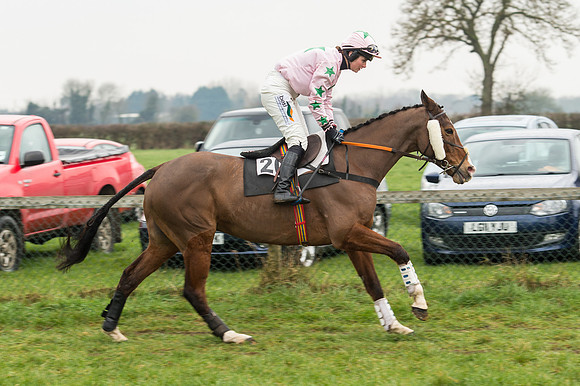 Race 4 - Ladies Open Race (25 of 96).jpg