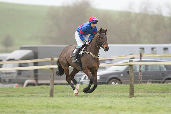Race 1 - Novice Riders (4 of 86).jpg