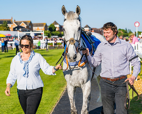 Race 4 - Foxhunters Championship (9 of 175)