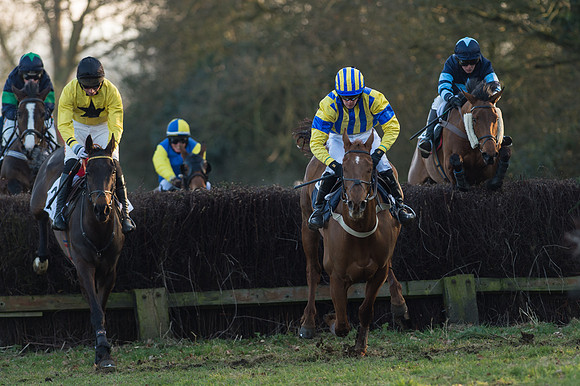 Race 6 - Open Maiden Div 1 (24 of 83).jpg