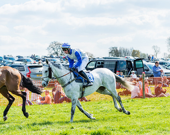 Race 3 -The Richardsons Accountants Conditions Race for Novice Riders  (14 of 154)