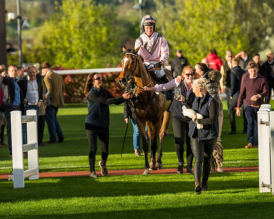 Race 5 - Mares Open  (187 of 329)