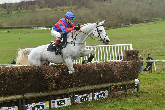 Race 1 - Novice Riders (59 of 86).jpg
