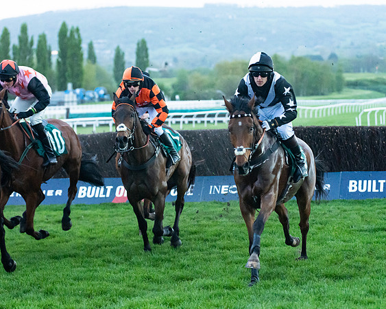 Race 7 - Gloucester Hussars Open  (22 of 154)