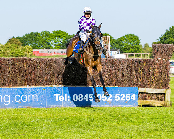 Race 2 - Ladies Open Final  (67 of 114)