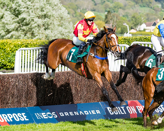 Race 2 - Lycetts Intermediate final  (146 of 310)-2