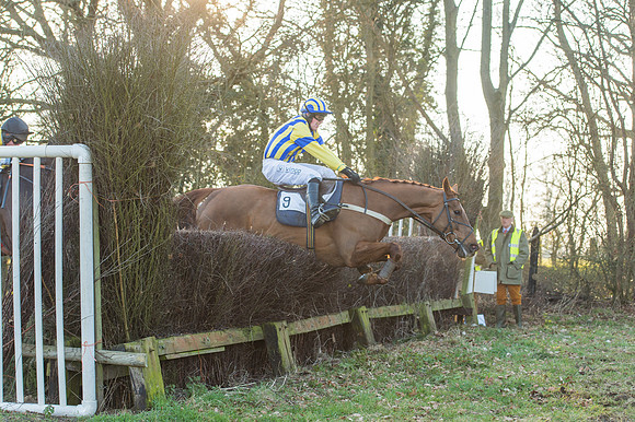 Race 6 - Open Maiden Div 1 (40 of 83).jpg