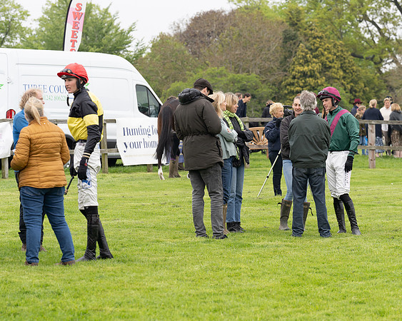 Race 2 - Five and Over restricted (18 of 136)