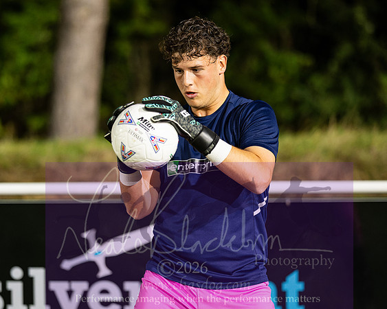 Holmer Green 3 [7]v 3[6] Chesham United (20 of 490)