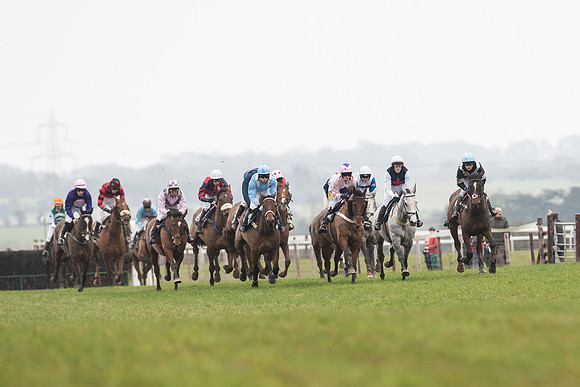 Race 3 - Novice Riders Race (93 of 150).jpg