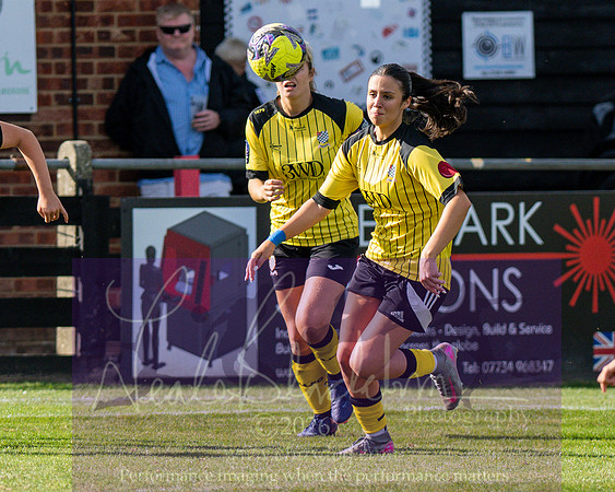 Royston Town 3 v 2 Chesham United (111 of 496)