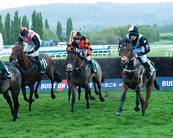 Race 7 - Gloucester Hussars Open  (21 of 154)