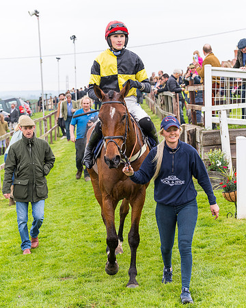 Race 2 - Five and Over restricted (104 of 136)