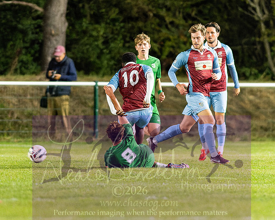 Holmer Green 3 [7]v 3[6] Chesham United (102 of 490)