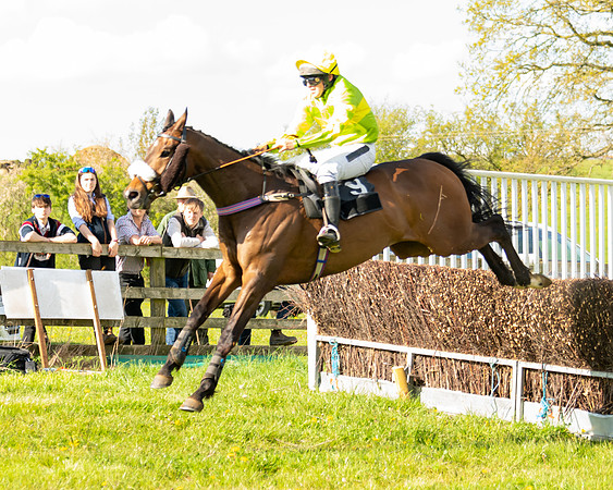 Race 5 - Novice and Veteran Riders (72 of 91)