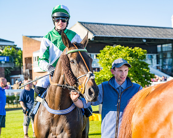 Race 4 - Foxhunters Championship (35 of 175)