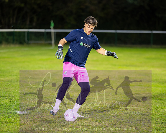 Holmer Green 3 [7]v 3[6] Chesham United (6 of 490)