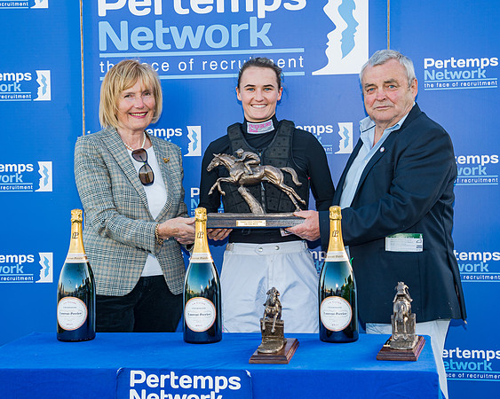 Ladies Champion Amateur (3 of 8)
