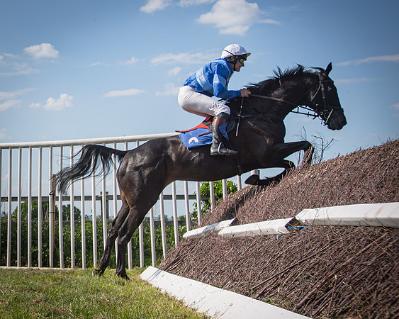 Race 4 Empire De Maulde - Seb Mead winners of The Perry’s of Aylesbury Jaecoo Men’s Open Race (144 of 190)