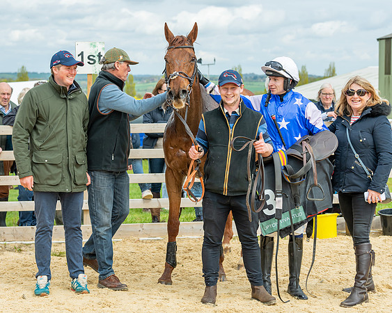 Race 2 - ROR and veteran Horse Conditions race (69 of 77)