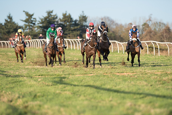 Race 6 - Novice Riders (40 of 103).jpg