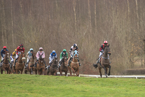 Race 1 - Novice Riders (36 of 86).jpg