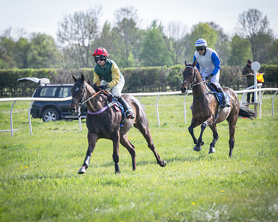 Race 6 - The Fantham family Kimblewick Berks and Bucks Oakley Hunt members and subscribers race (8 of 64)