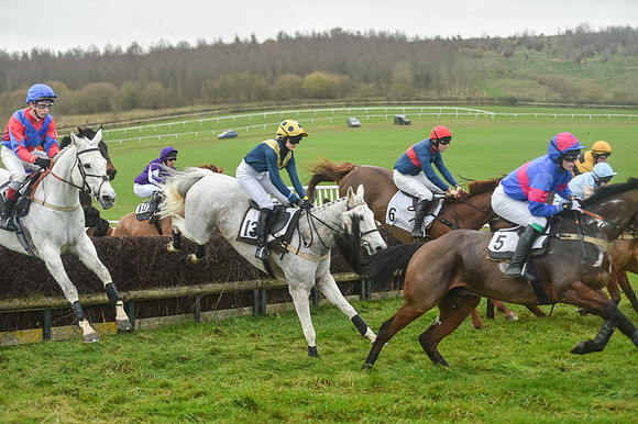 Race 1 - Novice Riders (44 of 86).jpg