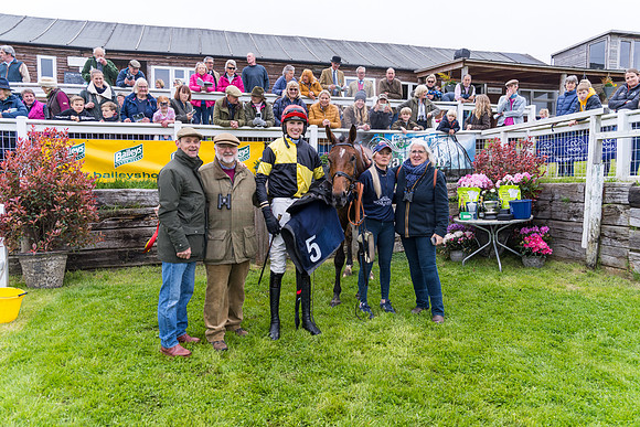Race 2 - Five and Over restricted (117 of 136)