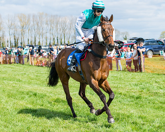 Race 3 -The Richardsons Accountants Conditions Race for Novice Riders  (30 of 154)