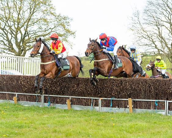 Race 5 - Novice and Veteran Riders (28 of 91)