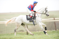 Race 1 - Novice Riders (18 of 86).jpg