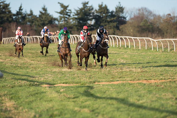 Race 6 - Novice Riders (61 of 103).jpg
