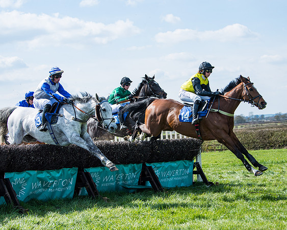 Race 3 -The Richardsons Accountants Conditions Race for Novice Riders  (65 of 154)