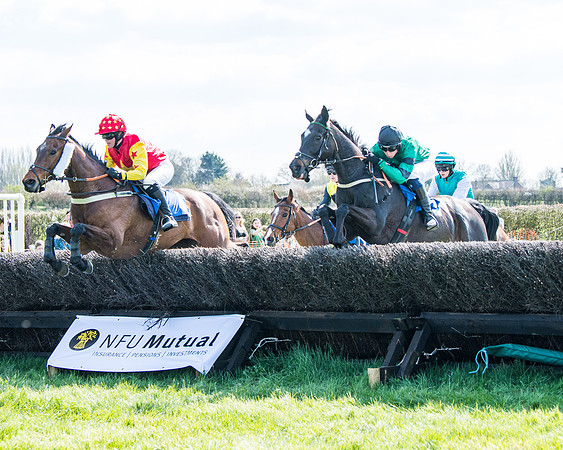 Race 3 -The Richardsons Accountants Conditions Race for Novice Riders  (80 of 154)