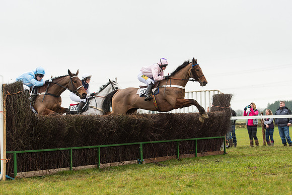 Race 3 - Novice Riders Race (96 of 150).jpg