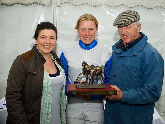 Race 4 - Nov-vets 51