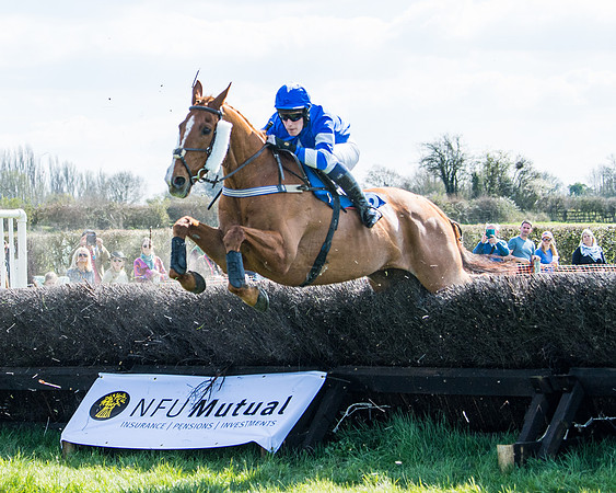 Race 3 -The Richardsons Accountants Conditions Race for Novice Riders  (85 of 154)