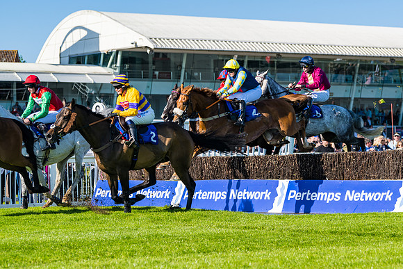 Race 1 - JFF Open Hunter Steeple Chase 2m  (80 of 202)