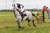 Race 3 - Novice Riders Race (10 of 150).jpg