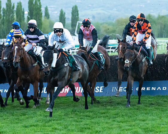 Race 7 - Gloucester Hussars Open  (16 of 154)