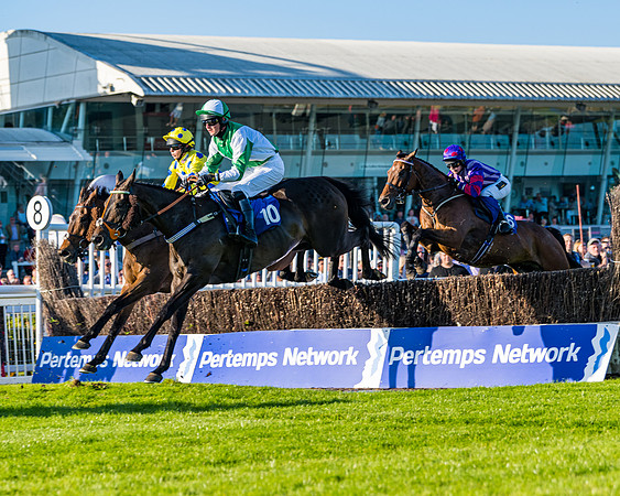Race 4 - Foxhunters Championship (62 of 175)